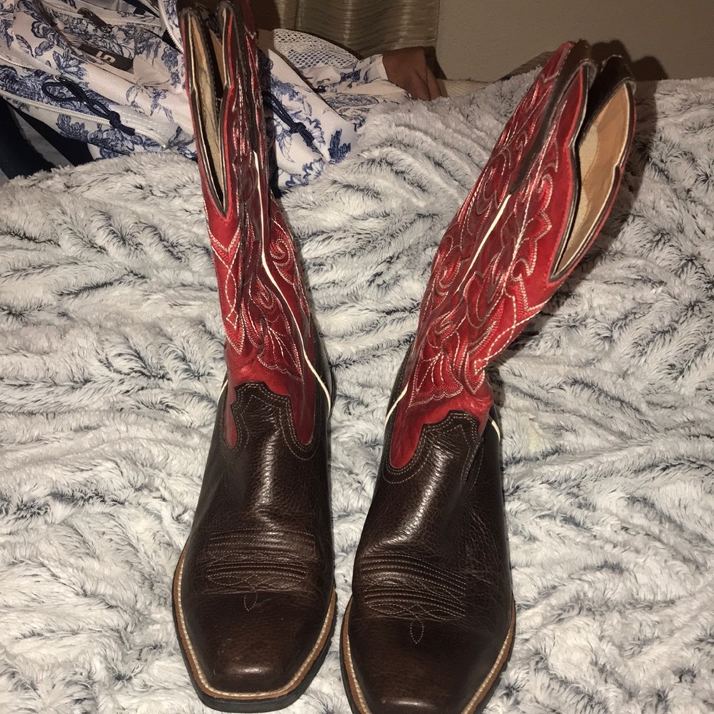 Ariat boots style 10011890
